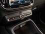 Volvo XC40 1.5 T5 Recharge Inscription 262Pk Automaat (PANORAMADAK, APPLE CARPLAY, MEMORY SEAT, ZWART HEMEL, CAMERA, LEDER, SPORTSTOELEN, ELEK ACHTERKLEP, NIEUWSTAAT)