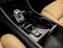 Volvo XC40 1.5 T5 Recharge Inscription 262Pk Automaat (PANORAMADAK, APPLE CARPLAY, MEMORY SEAT, ZWART HEMEL, CAMERA, LEDER, SPORTSTOELEN, ELEK ACHTERKLEP, NIEUWSTAAT)