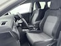 Toyota Auris Touring Sports 1.8 Hybrid Black Edition | Navigatie | Climate control | Trekhaak | Achteruitrijcamera | Spiegels elektrisch verstel/inklapbaar |