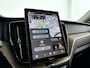 Volvo XC60 T6 Plug-in hybrid AWD Plus Dark | SOH 100% | Panoramadak | 360° camera | Harman Kardon | Head-up display | Stoel- en Stuurverwarming | Trekhaak