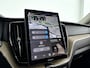 Volvo XC60 T6 Plug-in hybrid AWD Plus Dark | Panoramadak | 360° camera | Harman Kardon | Head-up display | Stoel- en Stuurverwarming | Trekhaak
