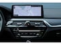 BMW 5-Serie Touring 540i xDrive High Executive Harman Kardon / leder / memory / carplay