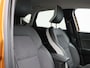 Renault Captur 1.3 TCe 130 Intens | Camera | PDC Voor+Achter | Full-Map Navigatie | LED Pure Vision | 17" LMV | Cruise Control & Snelheidsbegrenzer | Keyless | Apple Carplay & Android Auto