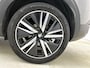 Peugeot 3008 SUV GT Pack Business 130pk Automaat | Navigatie | Panoramisch schuif-kanteldak | Camera v+a | Focal Premium HiFi | Full Led koplampen | Adaptieve Cruise Control | Handsfree achterklep | Stoel elektrisch+geheugen+verwarmd+massage | Leder/Alcantara | Keyless | Parkeerassistent | Dodehoeksensor | 19" lichtmetalen velgen |