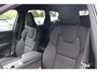Volvo XC60 2.0 T6 Plug-in hybrid AWD Essential | Gratis Trekhaak | Extra getint glas | Driver Assist | Climate line | 19" | All Season Banden | Charcoal Hemelbekleding | Park Assist Voor en Achter |