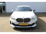 BMW 1-Serie M135i xDrive High Executive | Incl. 12 maanden Garantie | Akrapovič uitlaatsysteem | Dealer onderhouden | Stoelverwarming | Cruise controle | Apple CarPlay/Android Auto | Keyless start | Schakelflippers | Climate controle | Navigatie | Parkeersensoren V+A | Half lederen bekleding |