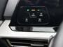 Volkswagen Golf 1.0 TSI Life 110 PK VERWACHT | Stoel/Stuur- Verwarming | Apple Carplay/Android Auto | parkeersensor voor en achter | Cruise control adaptief | airco (automatisch) |