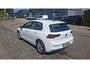 Volkswagen Golf 1.0 TSI Life 110 PK | APPLE CARPLAY | STOEL-STUURWIELVERWARMING | PARKEERSENSOREN | KLIMAATREGELING