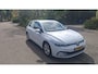 Volkswagen Golf 1.0 TSI Life 110 PK | APPLE CARPLAY | STOEL-STUURWIELVERWARMING | PARKEERSENSOREN | KLIMAATREGELING