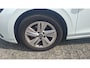 Volkswagen Golf 1.0 TSI Life 110 PK | APPLE CARPLAY | STOEL-STUURWIELVERWARMING | PARKEERSENSOREN | KLIMAATREGELING