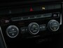 Volkswagen T-Roc 1.0 TSI Style | Trekhaak | Achteruitrijcamera | Adaptive cruise control | Carplay & Android Auto | 2e eigenaar