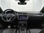 Volkswagen Tiguan 1.5 TSI R-Line Business+ 150 PK | Automaat | Climate Control | Apple Carplay & Android Auto | Stoelverwarming | Stuurverwarming | Adaptive Cruise Control | Lane Assist | Achteruitrijcamera | Parkeersensoren | Panoramadak |