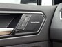 Volkswagen Tiguan 1.5 TSI R-Line Business+ 150 PK | Automaat | Climate Control | Apple Carplay & Android Auto | Stoelverwarming | Stuurverwarming | Adaptive Cruise Control | Lane Assist | Achteruitrijcamera | Parkeersensoren | Panoramadak |