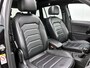 Volkswagen Tiguan 1.5 TSI R-Line Business+ 150 PK | Automaat | Climate Control | Apple Carplay & Android Auto | Stoelverwarming | Stuurverwarming | Adaptive Cruise Control | Lane Assist | Achteruitrijcamera | Parkeersensoren | Panoramadak |
