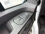 Renault Trafic 2.0 Blue dCi 150PK Automaat L2H1 Advance Navigatie Airco Lichtmetalen velgen Betimmering Trekhaak Camera Parkeer sensoren Dab