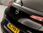 Opel Grandland X 1.6 Turbo Hybrid Innovation 229Pk Automaat (APPLE CARPLAY, GROOT NAVI, CAMERA, GETINT GLAS, SPORTSTOELEN, LEDER, KEYLESS, ELEK ACHTERKLEP, NIEUWSTAAT)