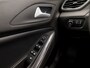 Opel Grandland X 1.6 Turbo Hybrid Innovation 229Pk Automaat (APPLE CARPLAY, GROOT NAVI, CAMERA, GETINT GLAS, SPORTSTOELEN, LEDER, KEYLESS, ELEK ACHTERKLEP, NIEUWSTAAT)