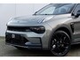 Lynk & Co 01 276PK More | UIT VOORRAAD LEVERBAAR | Harman Kardon | 360 Graden camera | Actieve LED Koplampen | Panoramadak met Schuif-/Kantelfunctie | Sfeerverlichting | Dodehoekassistent | Adaptieve Cruise Control | Stuurverwarming | Stoelverwarming | Bestuurdersstoel met geheugen | Getint glas | Elektrisch bedienbare achterklep | Draadloos telefoonoplader