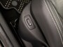 Renault Clio Estate 1.2 Black Iconic Automaat (NAVIGATIE, BLACK PACK, CLIMATE, LEDER, CAMERA, SPORTSTOELEN, GETINT GLAS, LM VELGEN, BASS REFLEX, CRUISE, NIEUWSTAAT)