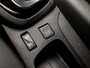 Renault Clio Estate 1.2 Black Iconic Automaat (NAVIGATIE, BLACK PACK, CLIMATE, LEDER, CAMERA, SPORTSTOELEN, GETINT GLAS, LM VELGEN, BASS REFLEX, CRUISE, NIEUWSTAAT)