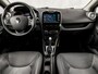Renault Clio Estate 1.2 Black Iconic Automaat (NAVIGATIE, BLACK PACK, CLIMATE, LEDER, CAMERA, SPORTSTOELEN, GETINT GLAS, LM VELGEN, BASS REFLEX, CRUISE, NIEUWSTAAT)