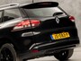Renault Clio Estate 1.2 Black Iconic Automaat (NAVIGATIE, BLACK PACK, CLIMATE, LEDER, CAMERA, SPORTSTOELEN, GETINT GLAS, LM VELGEN, BASS REFLEX, CRUISE, NIEUWSTAAT)