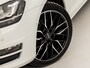 Volkswagen Golf 1.4 TSI Sportline Automaat (APPLE CARPLAY, CLIMATE, XENON, STOELVERWARMING, GETINT GLAS, LM VELGEN, SPORTSTOELEN, CRUISE, PARKEERSENSOREN, NIEUWSTAAT)