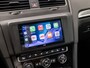 Volkswagen Golf 1.4 TSI Sportline Automaat (APPLE CARPLAY, CLIMATE, XENON, STOELVERWARMING, GETINT GLAS, LM VELGEN, SPORTSTOELEN, CRUISE, PARKEERSENSOREN, NIEUWSTAAT)