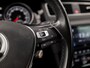 Volkswagen Golf 1.4 TSI Sportline Automaat (APPLE CARPLAY, CLIMATE, XENON, STOELVERWARMING, GETINT GLAS, LM VELGEN, SPORTSTOELEN, CRUISE, PARKEERSENSOREN, NIEUWSTAAT)