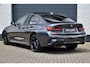 BMW 3-Serie 330e High Executive M-Sport | Pano | Laser | 19" | Leder |