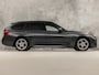 BMW 3-Serie 320i M Sport High Executive 184Pk Automaat (GROOT NAVI, DEALER ONDERHOUDEN, CLIMATE, LEDER, STOELVERWARMING, SPORTSTOELEN, PARKEERSENSOREN, GETINT GLAS, NIEUWSTAAT)