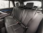 BMW 3-Serie 320i M Sport High Executive 184Pk Automaat (GROOT NAVI, DEALER ONDERHOUDEN, CLIMATE, LEDER, STOELVERWARMING, SPORTSTOELEN, PARKEERSENSOREN, GETINT GLAS, NIEUWSTAAT)