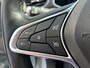Renault Captur 1.6 E-Tech Plug-in Hybrid 160 Initiale Paris / Lederen Bekleding / Achteruitrijcamera / Stoel & Stuurverwarming / Trekhaak / Apple Carplay & Android Auto / Cruise Control / Climate Control / Parkeersensoren /