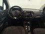 Renault Captur 1.2 TCe 120 EDC Dynamique | Trekhaak | Navigatie | Climate Control | Cruise Control | Lichtmetalen velgen 17" | Parkeersensoren achter en achteruitrijcamera