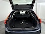 Volvo V90 T8 Plug-in hybrid AWD Ultra Dark | SOH 100% | Panoramadak | 360° camera | Harman Kardon | Head-up display | Stoel- en Stuurverwarming | Trekhaak