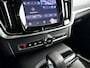 Volvo V90 T8 Plug-in hybrid AWD Ultra Dark | SOH 100% | Panoramadak | 360° camera | Harman Kardon | Head-up display | Stoel- en Stuurverwarming | Trekhaak