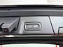 Volvo V90 T8 Plug-in hybrid AWD Ultra Dark | SOH 100% | Panoramadak | 360° camera | Harman Kardon | Head-up display | Stoel- en Stuurverwarming | Trekhaak