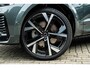 Volvo XC60 2.0 T8 Plug-in hybrid AWD Ultra Dark Exec. Ed. | Google | Long Range | Panoramadak | Bowers & Wilkins Audio | Massagefunctie | Keyless | Luchtvering | Stoelverwarming & Ventilatie | Head-Up Display | Getint Glas | Elek. Achterklep | Stuurverwarming | Memory | LED Koplampen | 22" LM