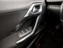 Peugeot 2008 1.2 PureTech Allure (APPLE CARPLAY, NAVIGATIE, CAMERA, CLIMATE, LEDER, SPORTSTOELEN, TREKHAAK, LM VELGEN, CRUISE, NIEUWSTAAT)