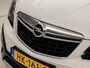 Opel Mokka 1.4 T Cosmo 141Pk (SCHUIFDAK, NAVIGATIE, CAMERA, STUUR/STOELVERWARMING, LEDER, SPORTSTOELEN, GETINT GLAS, CRUISE, NIEUWE APK, NIEUWSTAAT)
