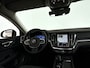 Volvo V60 B4 Essential Edition | Parkeercamera | Stoel- en Stuurverwarming | Trekhaak