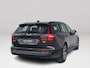 Volvo V60 B4 Essential Edition | Parkeercamera | Stoel- en Stuurverwarming | Trekhaak