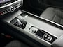 Volvo V60 B4 Essential Edition | Parkeercamera | Stoel- en Stuurverwarming | Trekhaak