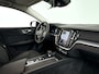 Volvo V60 B4 Essential Edition | Parkeercamera | Stoel- en Stuurverwarming | Trekhaak