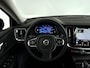Volvo V60 B4 Essential Edition | Parkeercamera | Stoel- en Stuurverwarming | Trekhaak