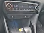 Toyota Yaris 1.5 Hybrid Executive Launch Edition | Bi-Tone | Head-up Display | Stoelverwarming | Camera | 17" LMV | Trekhaak