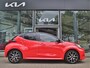 Toyota Yaris 1.5 Hybrid Executive Launch Edition | Bi-Tone | Head-up Display | Stoelverwarming | Camera | 17" LMV | Trekhaak