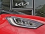 Toyota Yaris 1.5 Hybrid Executive Launch Edition | Bi-Tone | Head-up Display | Stoelverwarming | Camera | 17" LMV | Trekhaak