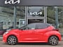 Toyota Yaris 1.5 Hybrid Executive Launch Edition | Bi-Tone | Head-up Display | Stoelverwarming | Camera | 17" LMV | Trekhaak