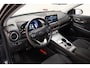 Hyundai Kona Electric EV Comfort 64 kWh 3-fase [ Navi Adapt.cruise Camera Apple/Android ]